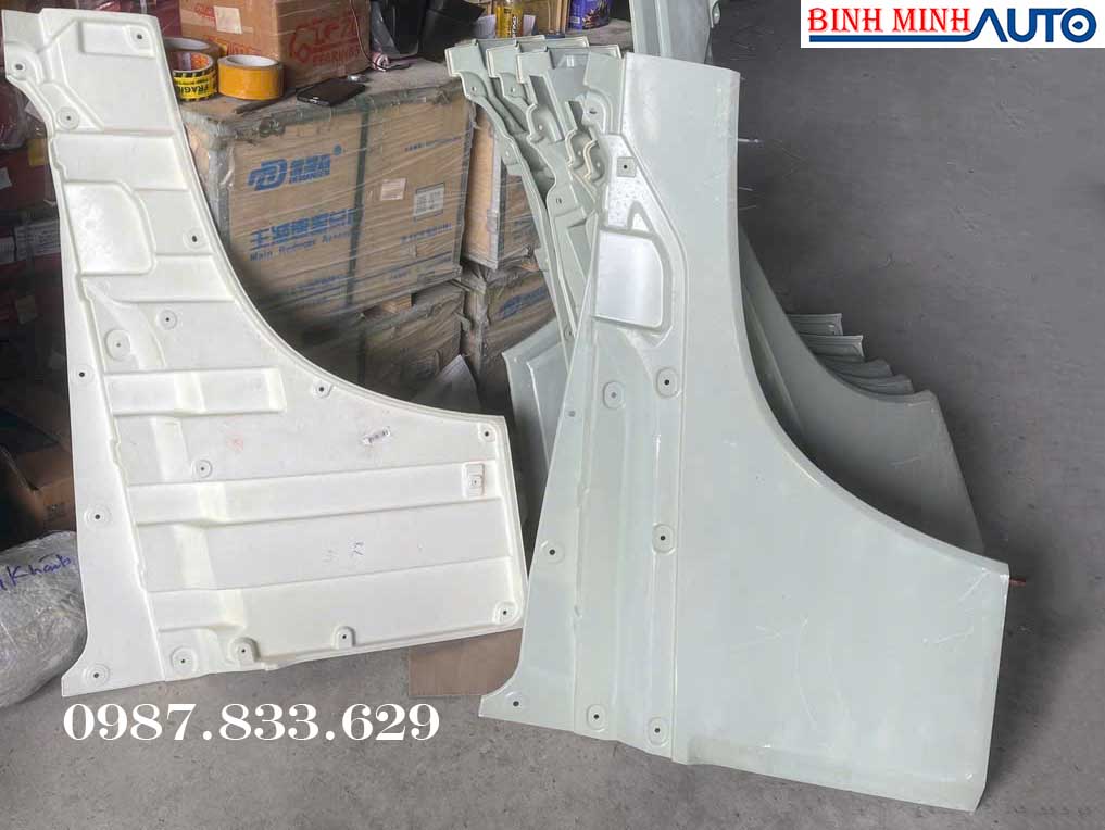 Ốp Dưới Cánh Cửa HOWO MAX